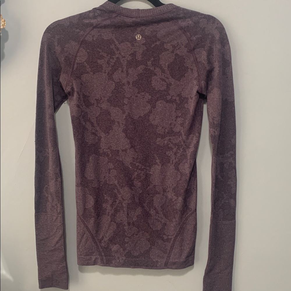 lululemon Special Edition Swiftly - Picture 4 of 5